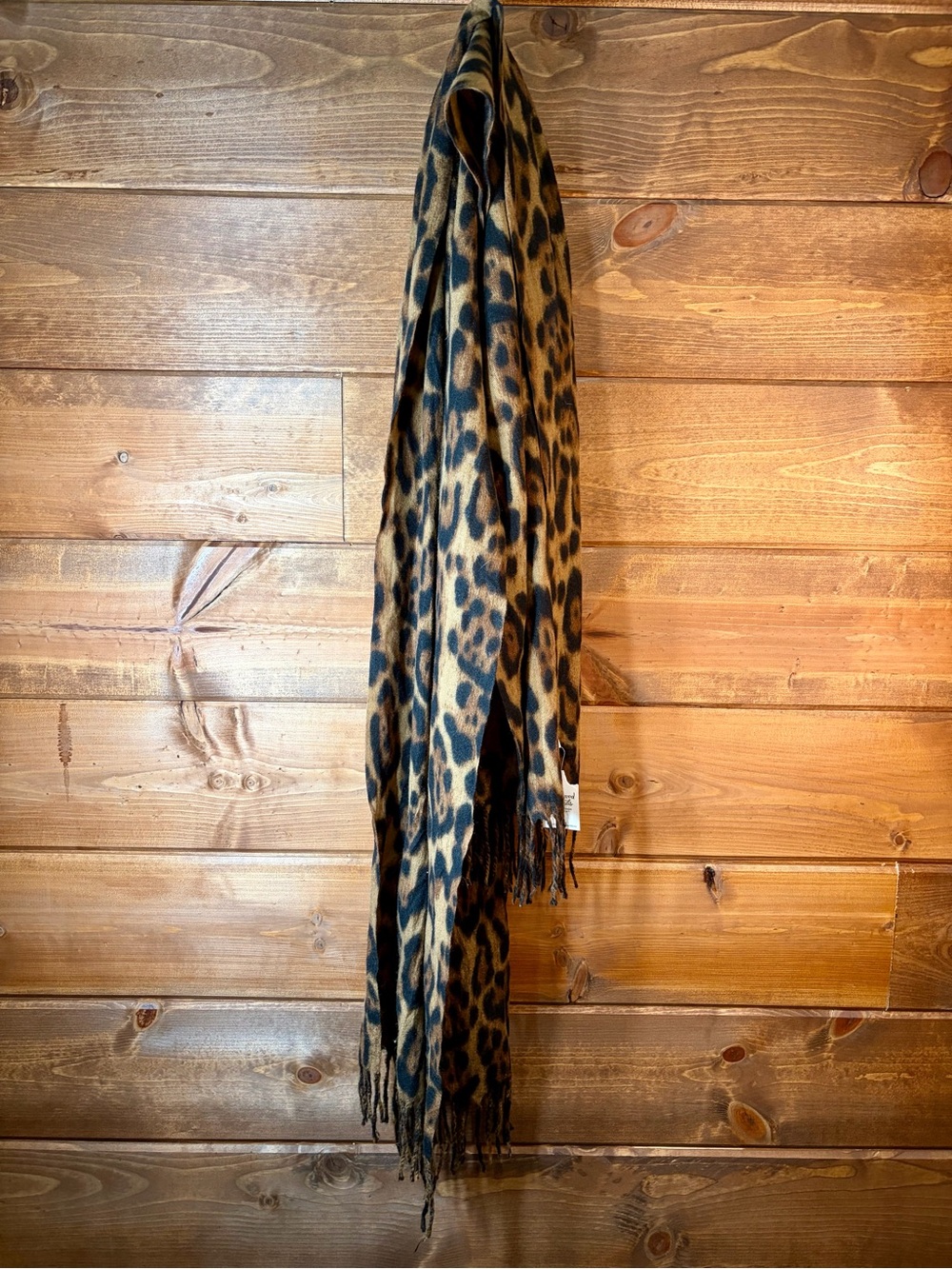 NWT SOFT Leopard Print Fringe Scarf in Tan Brown and Black 🖤